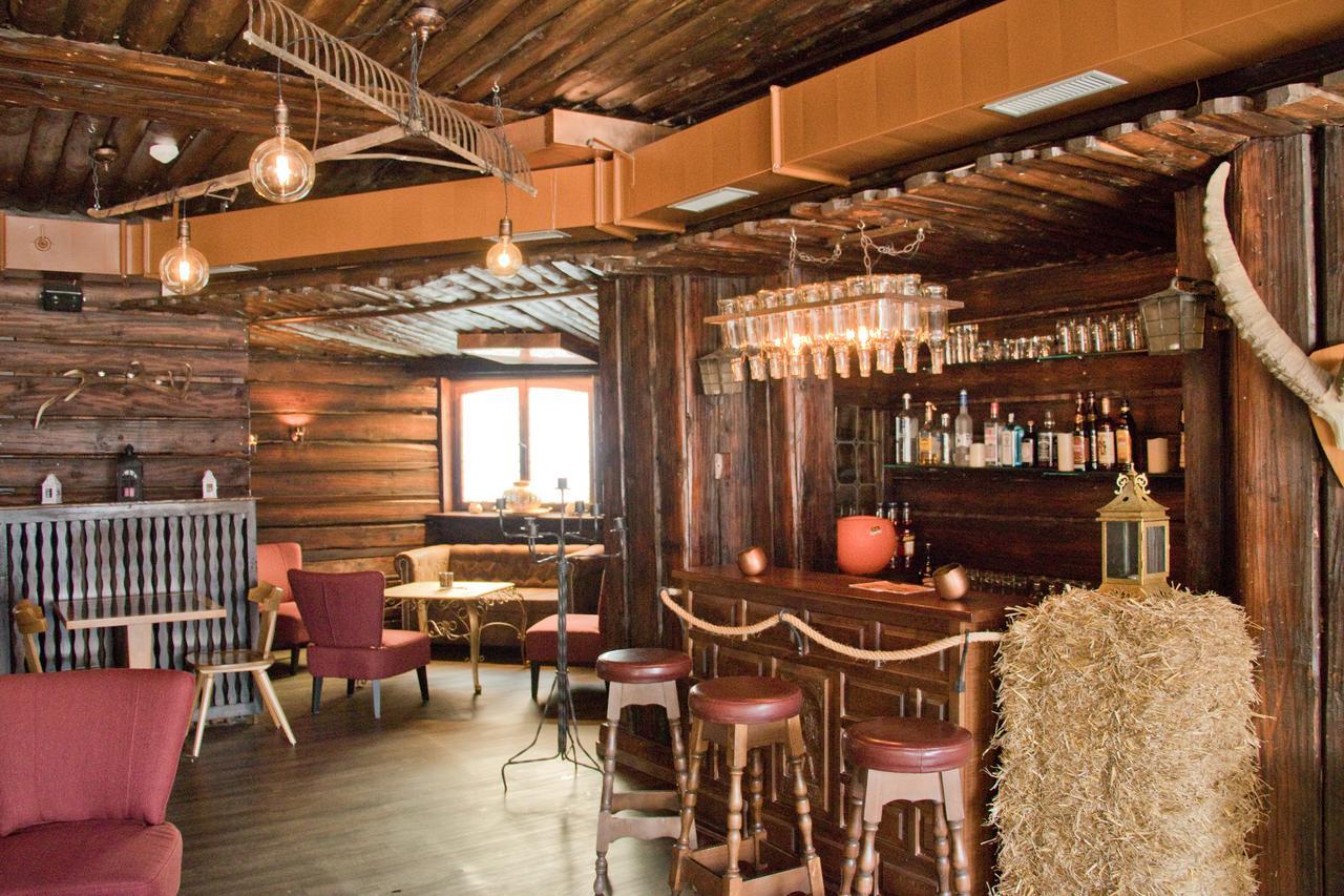 查曼纳住宿加早餐酒店 阿罗萨 外观 照片